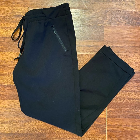 Black Ankle-Length Pants - Picture 1 of 9